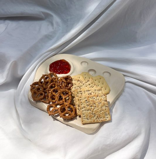Beige plate