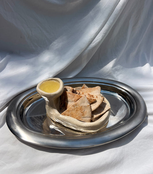 Abstract sauce dish